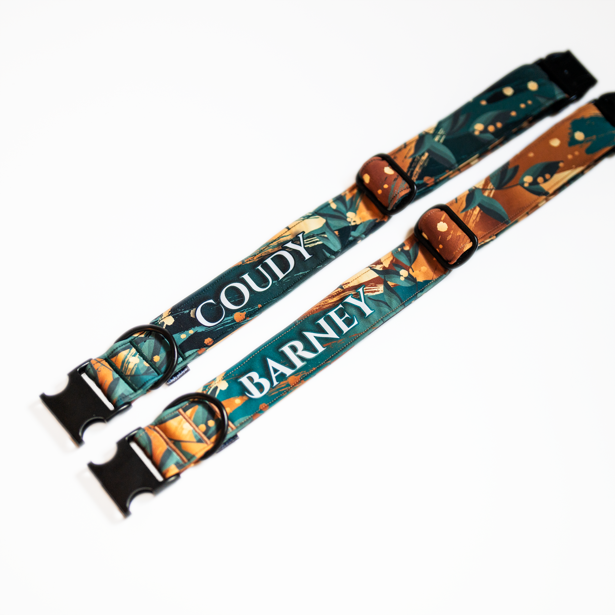 Collar with custom graphics